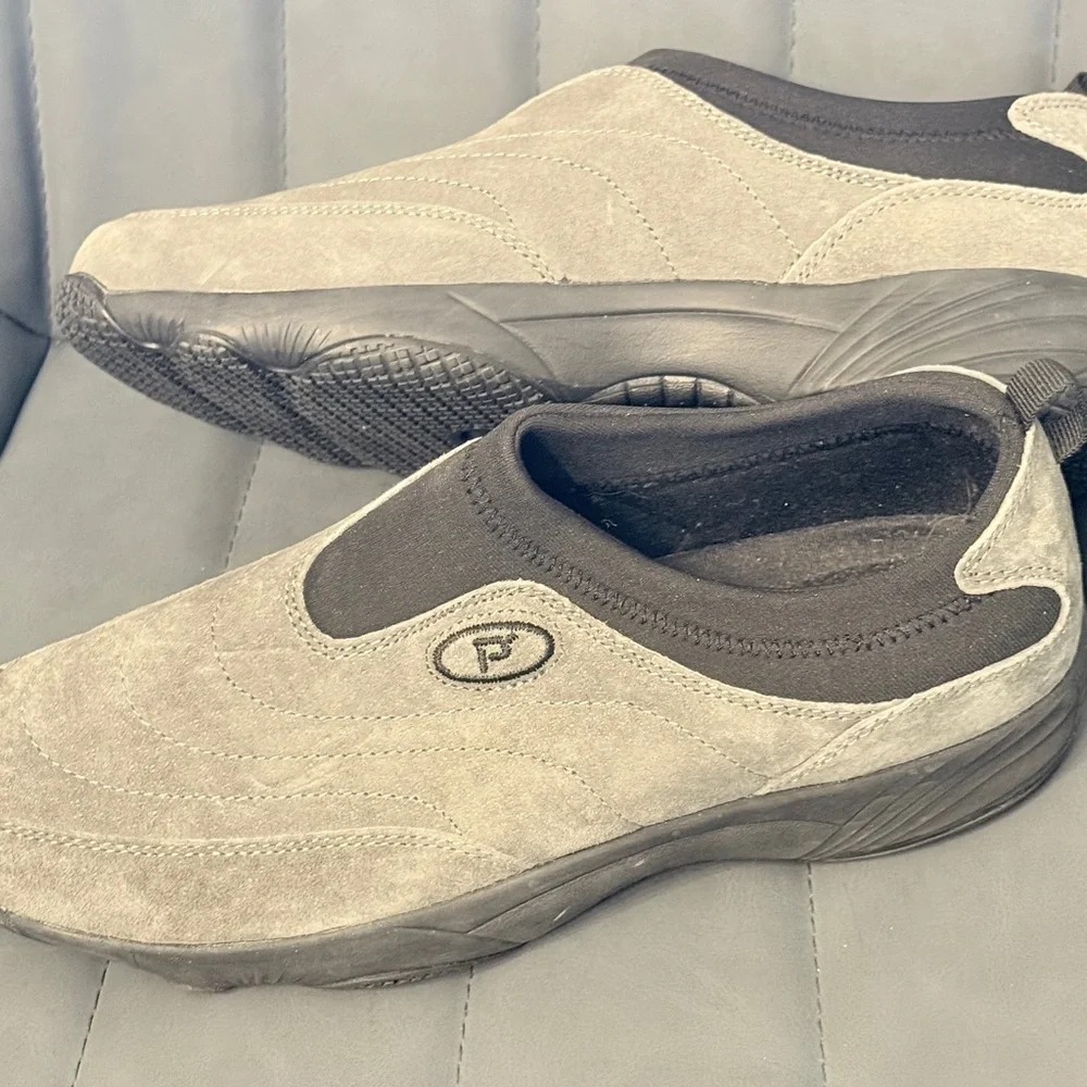Propet Gray Wash and Wear Women's Slip-On EUC Sz 10.5 - Picture 3 of 6